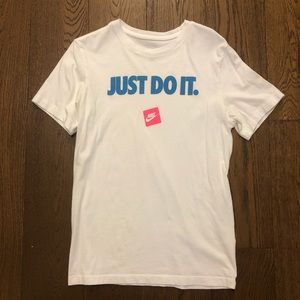 This is a Men’s Small White Just Do It Nike T- Shirt.